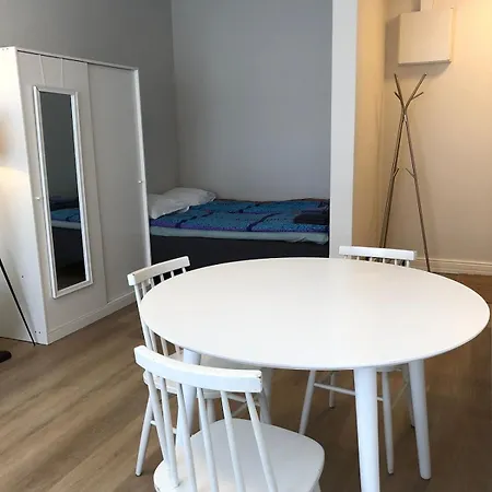 Tyylikas Cityasunto Tampereen Keskustassa Pysakoinnilla Lägenhet *