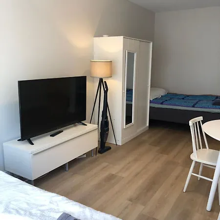 Tyylikas Cityasunto Tampereen Keskustassa Pysakoinnilla Lägenhet *